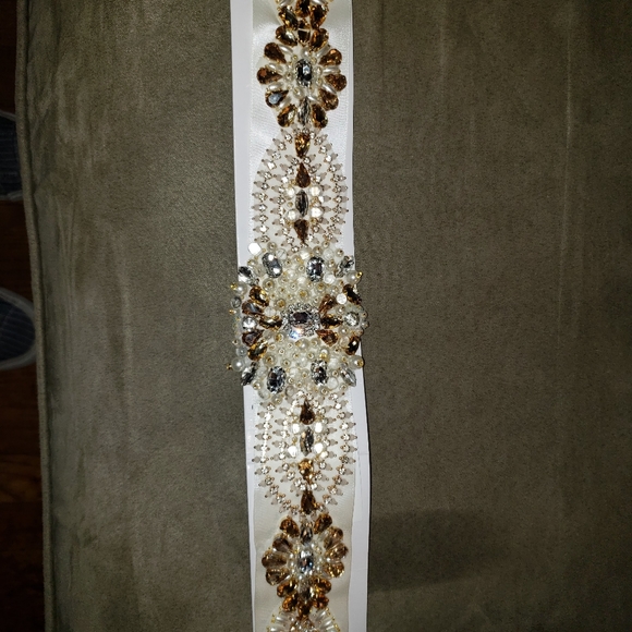 Wedding dress - Picture 5 of 8